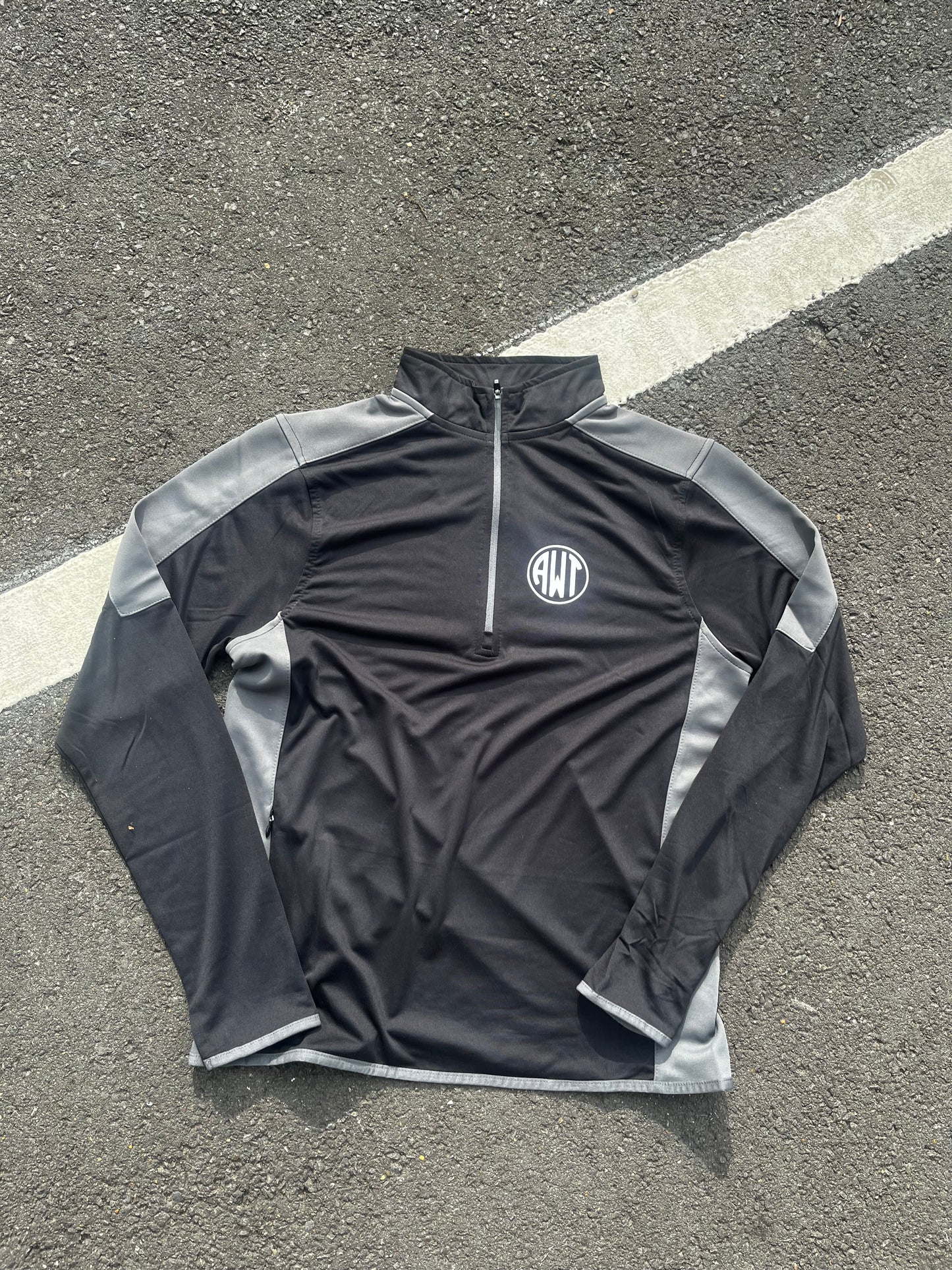 AWT ZIP UP